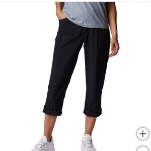 Columbia Woodland Hills Ladies' Roll Up Pant new with tags